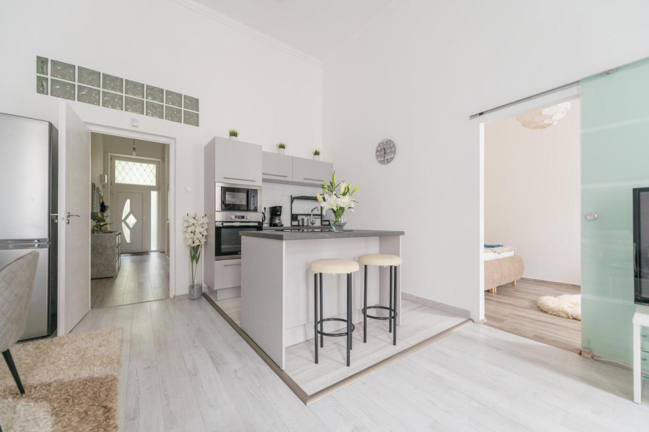 Downtown Gem Aircond Close To Heroes' Square Budapest Ngoại thất bức ảnh