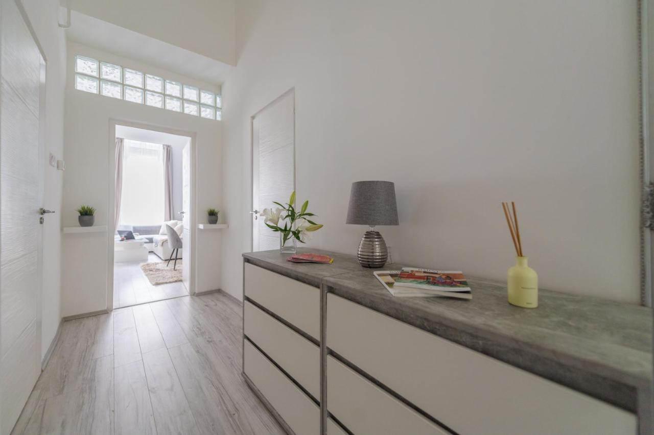 Downtown Gem Aircond Close To Heroes' Square Budapest Ngoại thất bức ảnh