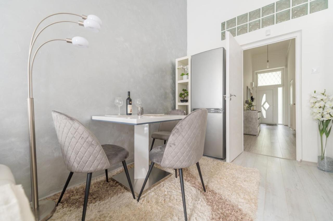 Downtown Gem Aircond Close To Heroes' Square Budapest Ngoại thất bức ảnh